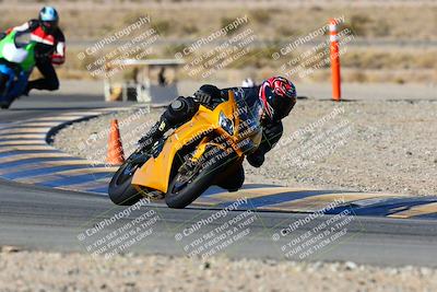 media/Jan-09-2022-SoCal Trackdays (Sun) [[2b1fec8404]]/Turn 11 (935am)/